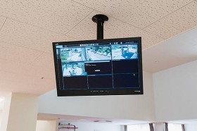 ⑪防犯カメラ・センサーシステム施設周辺を24時間録画する防犯カメラやセンサー感知装置が完備しています。