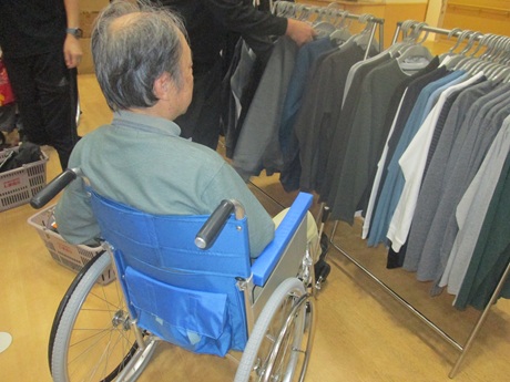 出張販売参加中の利用者