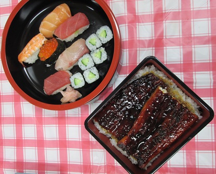 テイクアウトメニュー
お寿司屋さんにて