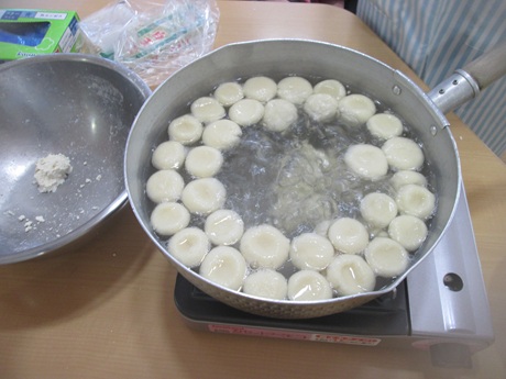 みたらし団子作り!